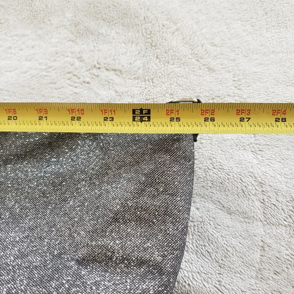 Victoria's Secret duffle bag - Picture 6 of 10